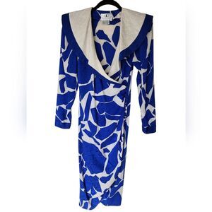 Flora Kung Wrap dress, vintage, Size 6, 100% Silk, knee-length